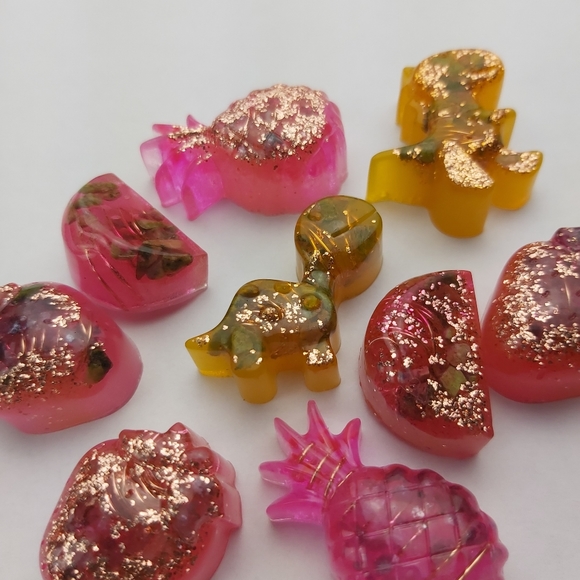 Resin necklaces and pocket pals! - Picture 6 of 7